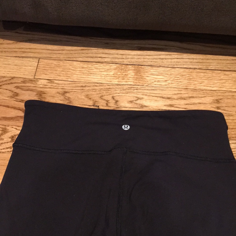 Lululemon Wunder Under pant size 8 - Picture 4 of 5